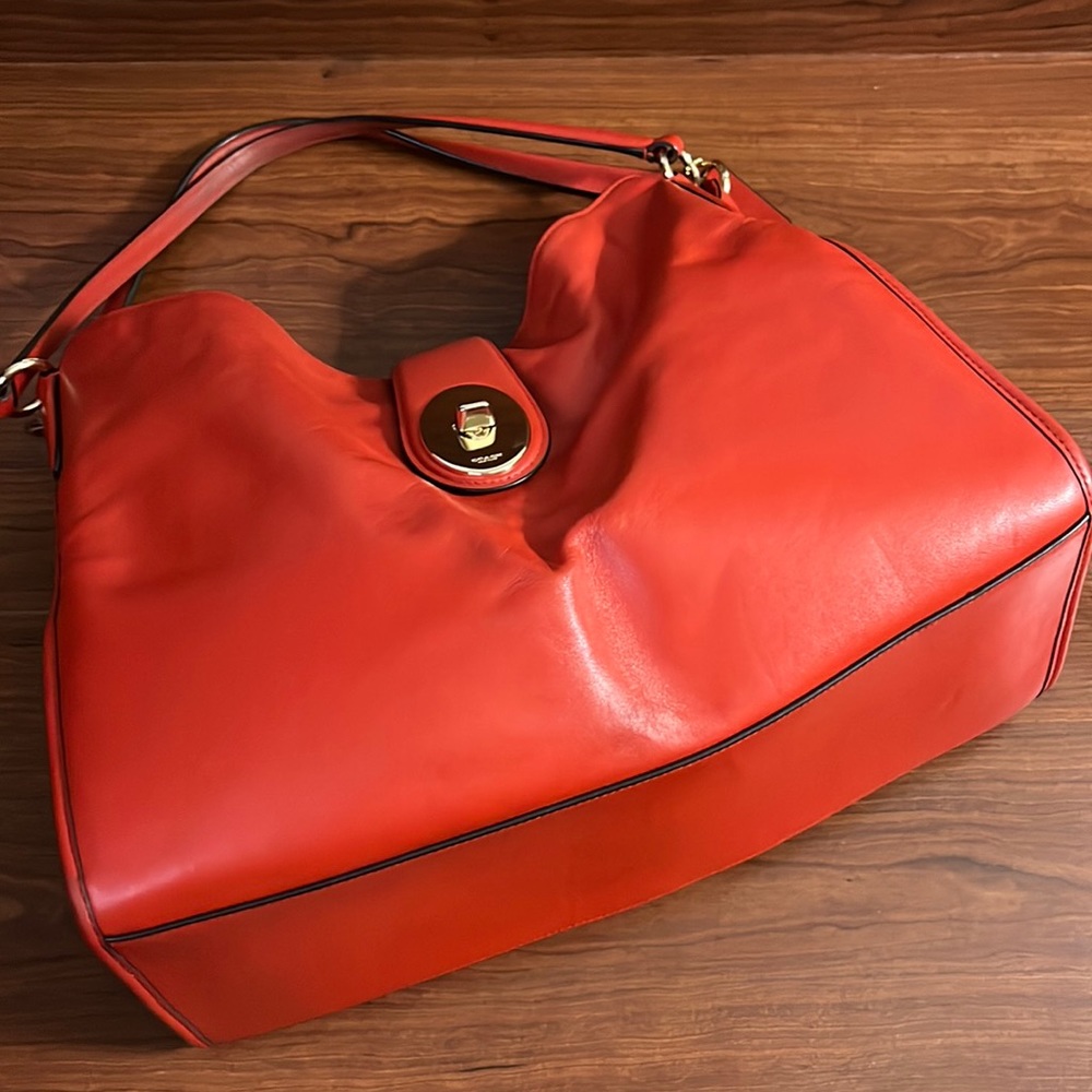 Coach Smth Carlyle Leather Shoulder Bag